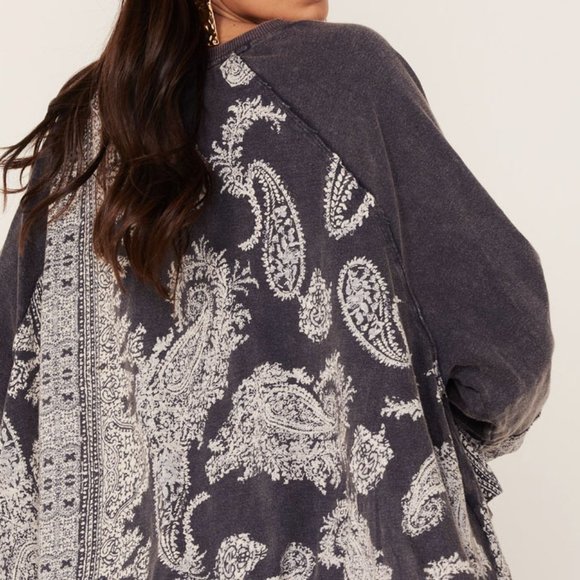 NEW Free People True Perfection Paisley Printed Long Sleeve High Low Top $98 L - Picture 7 of 9